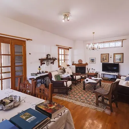 Zeusplace Magic Traditional Apartment Aiginio